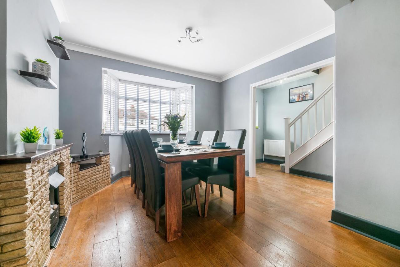 Stunning 3Br House W Garden & Parking In Richmond Villa คิว ภายนอก รูปภาพ