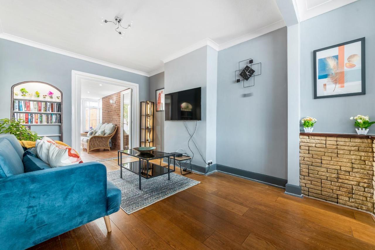 Stunning 3Br House W Garden & Parking In Richmond Villa คิว ภายนอก รูปภาพ