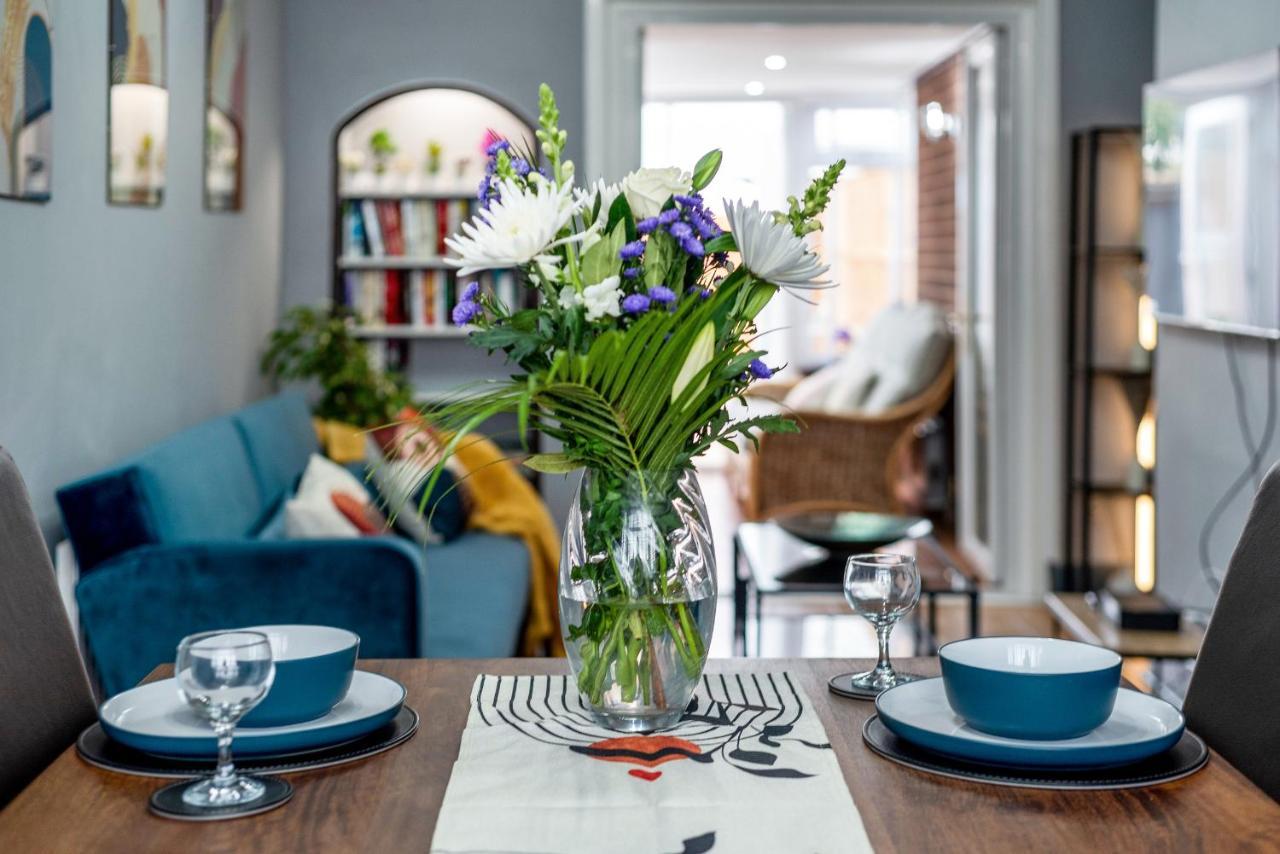 Stunning 3Br House W Garden & Parking In Richmond Villa คิว ภายนอก รูปภาพ