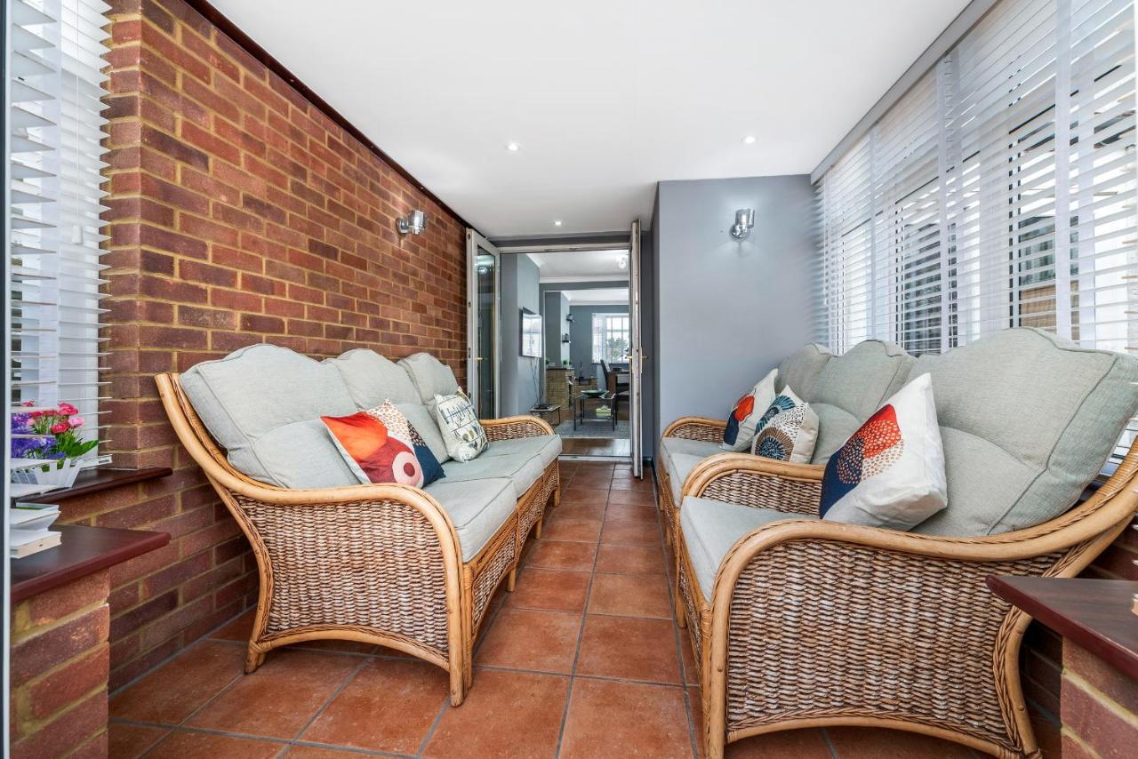 Stunning 3Br House W Garden & Parking In Richmond Villa คิว ภายนอก รูปภาพ